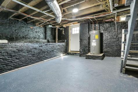 2601 Mesker Park Drive Evansville IN 47720