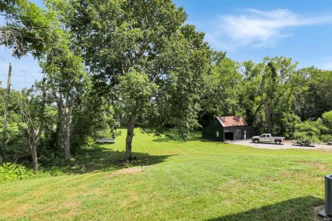 2601 Mesker Park Drive Evansville IN 47720