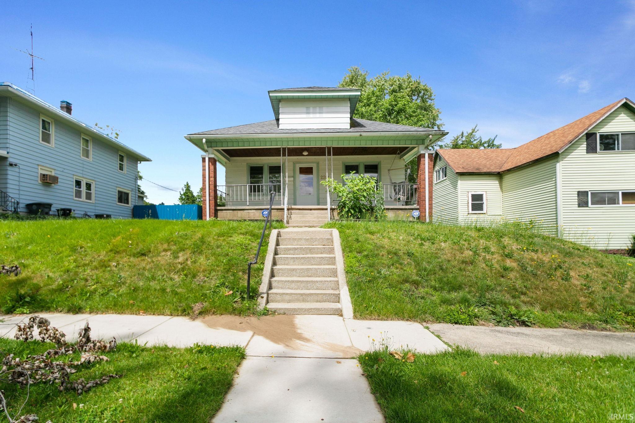 2201 Catalpa Street South Bend IN 46613