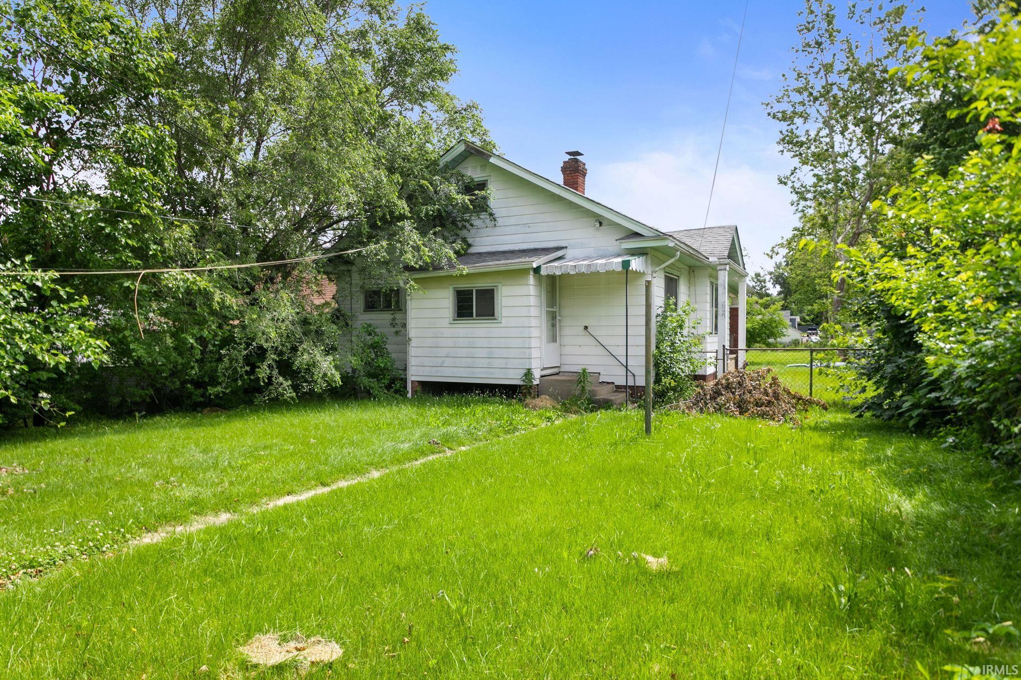 2201 Catalpa Street South Bend IN 46613