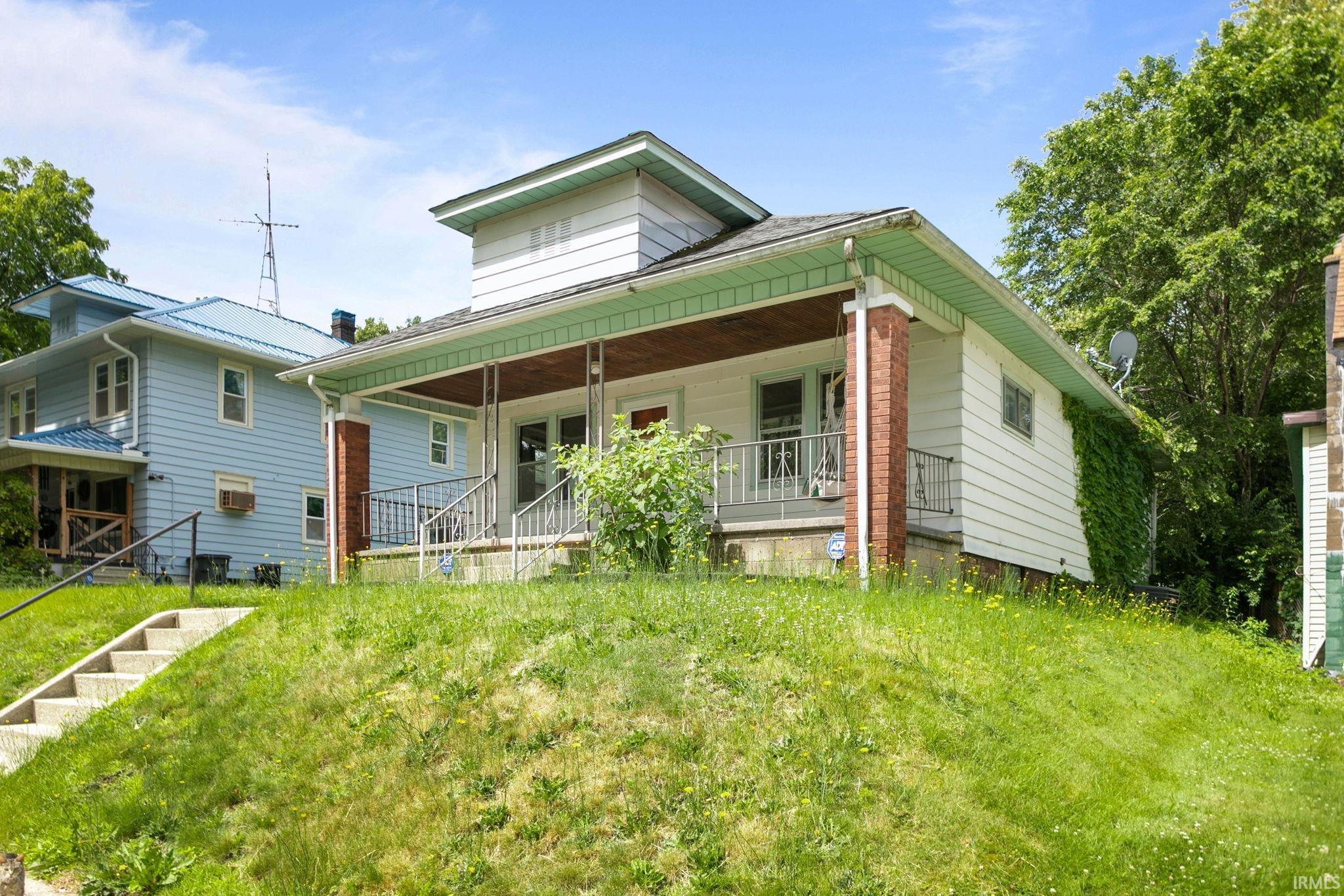 2201 Catalpa Street South Bend IN 46613