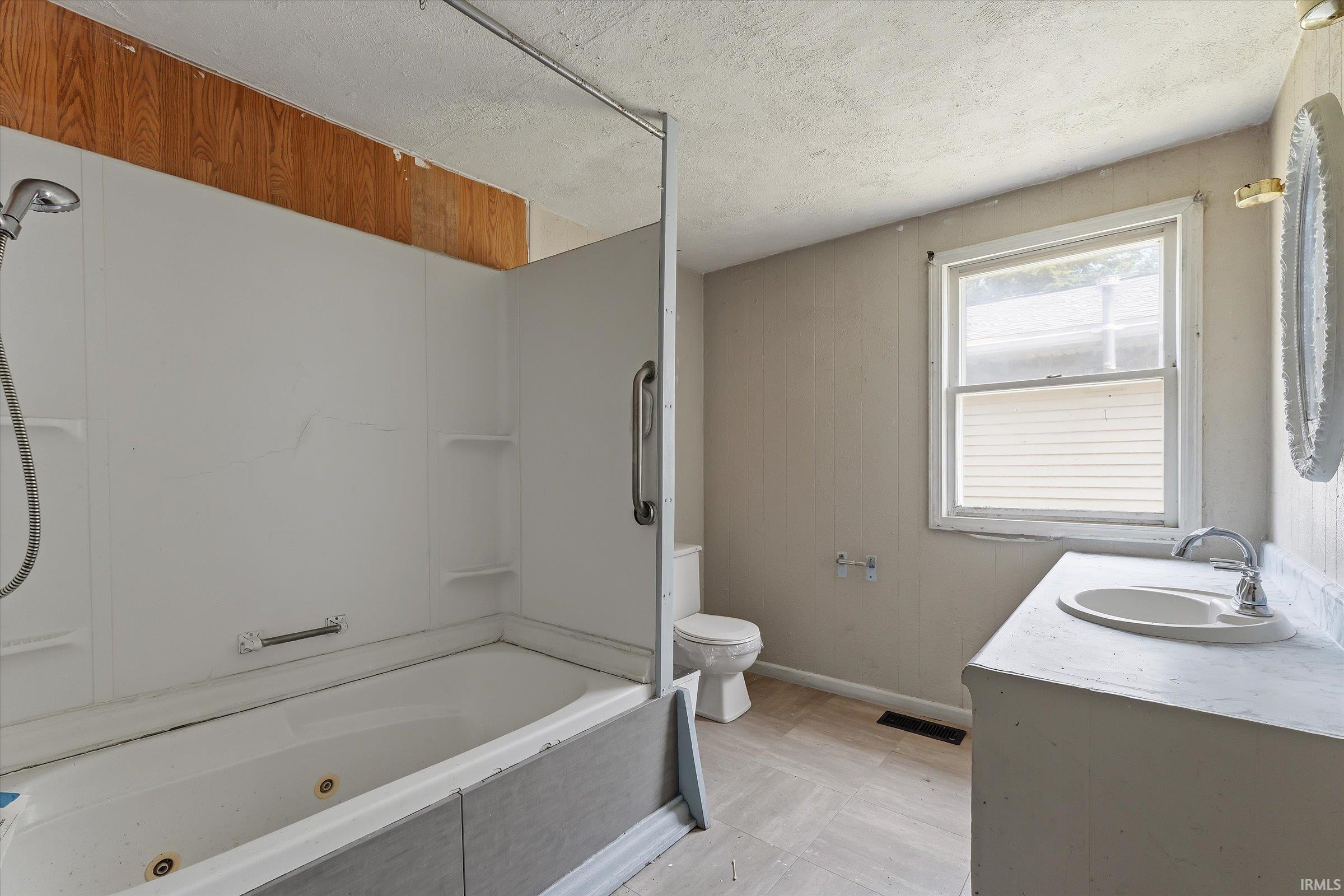 906 River Avenue Goshen IN 46528