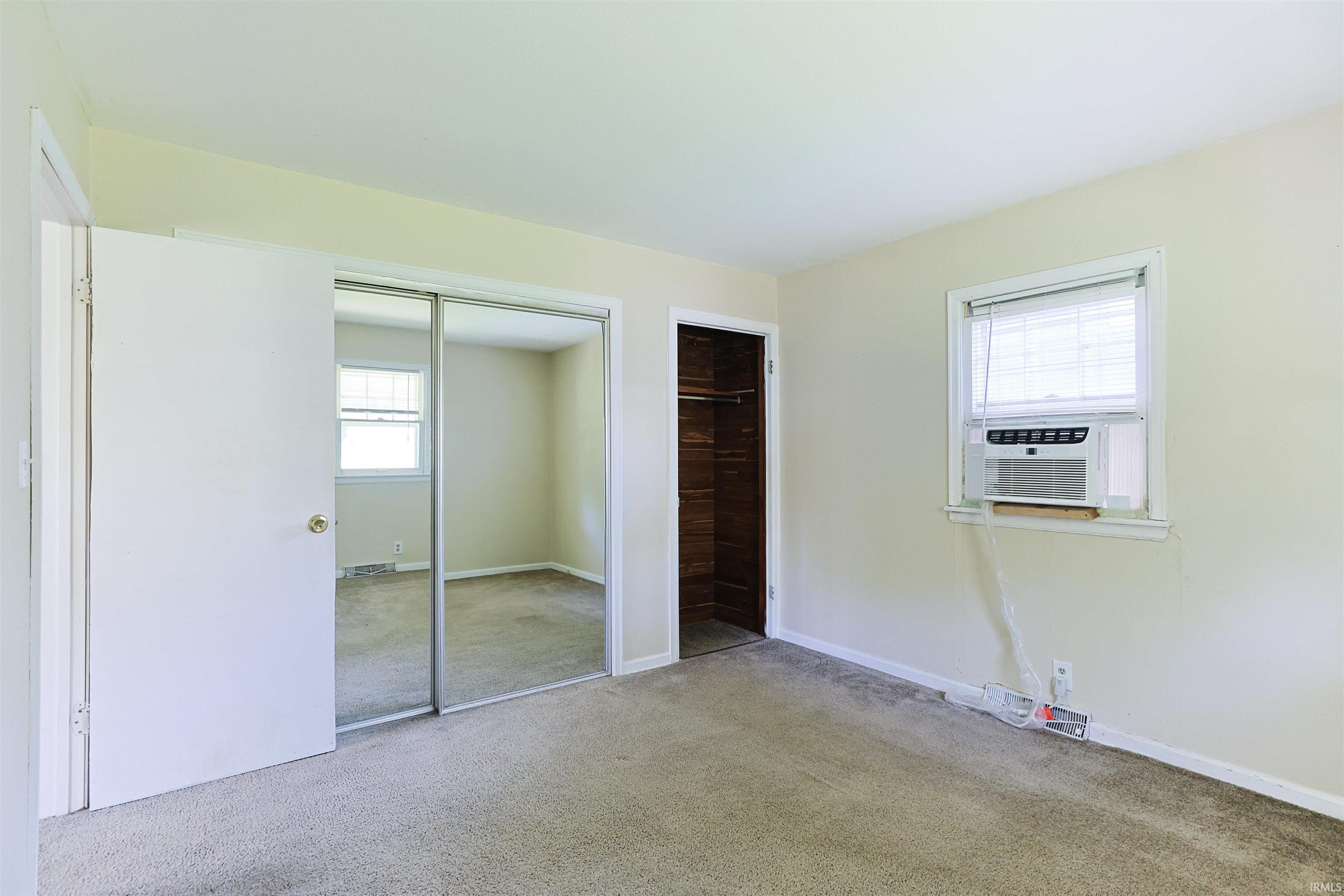 2157 Berkley Place South Bend IN 46616
