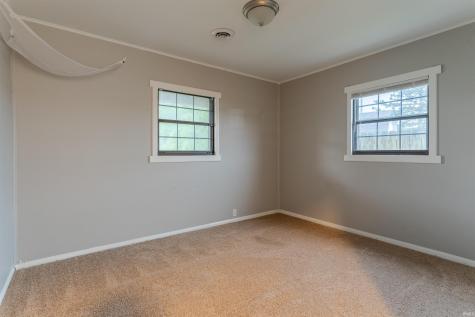 1250 Maple Court Street Evansville IN 47714