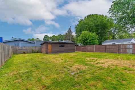 1250 Maple Court Street Evansville IN 47714