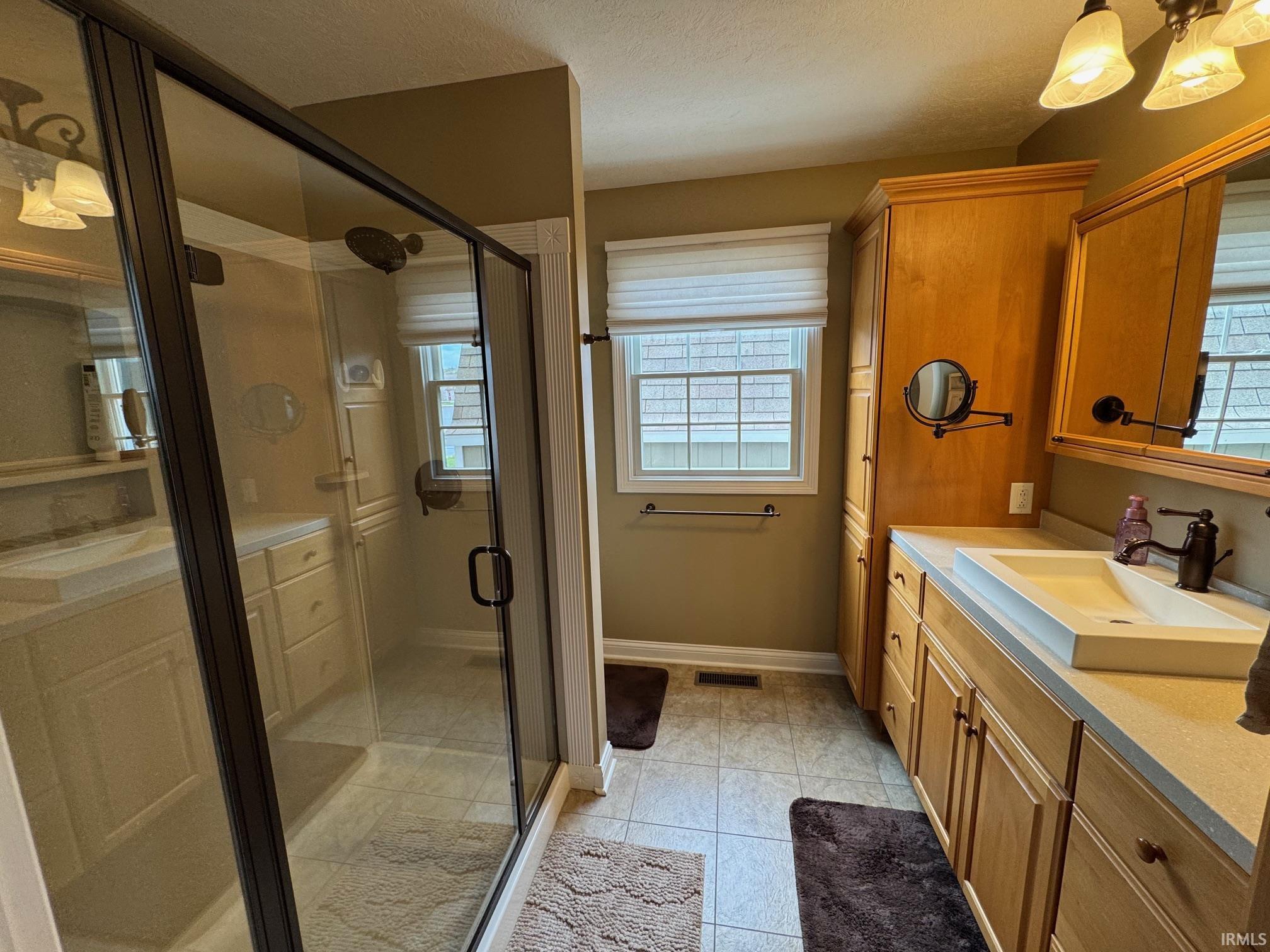 2516 Park Place Rochester IN 46975