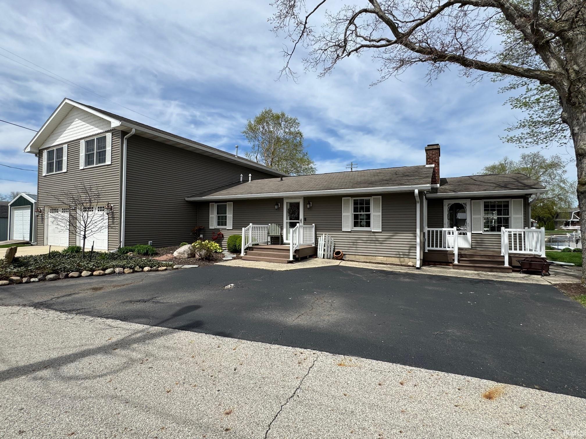 2516 Park Place Rochester IN 46975