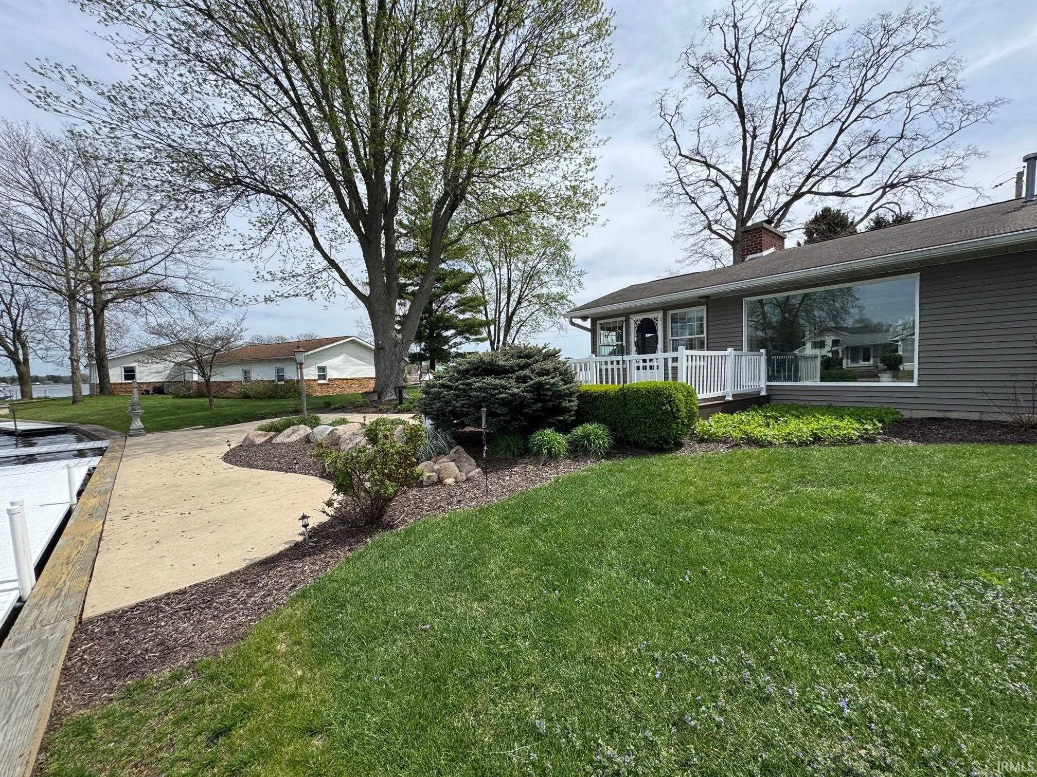 2516 Park Place Rochester IN 46975