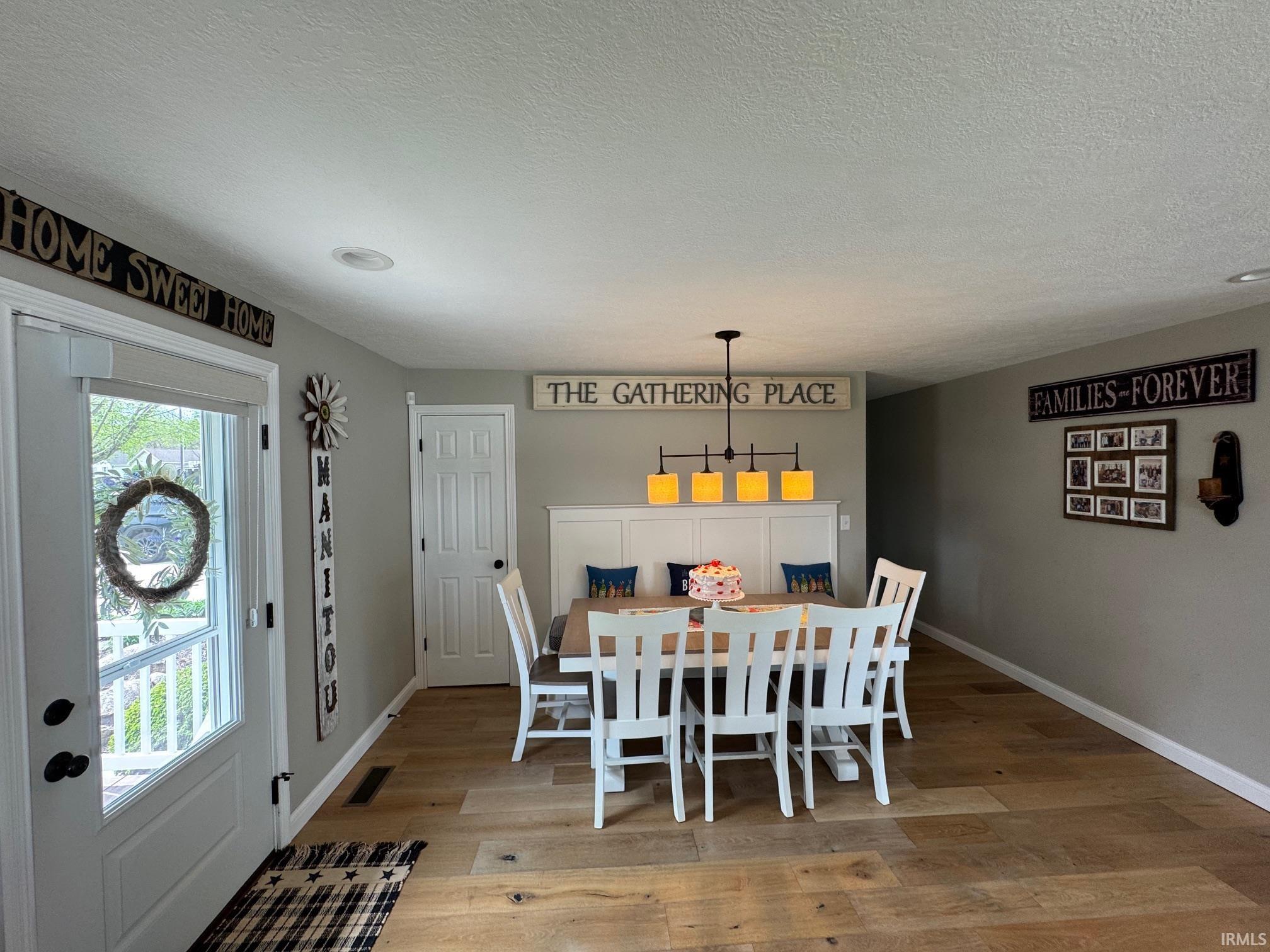 2516 Park Place Rochester IN 46975