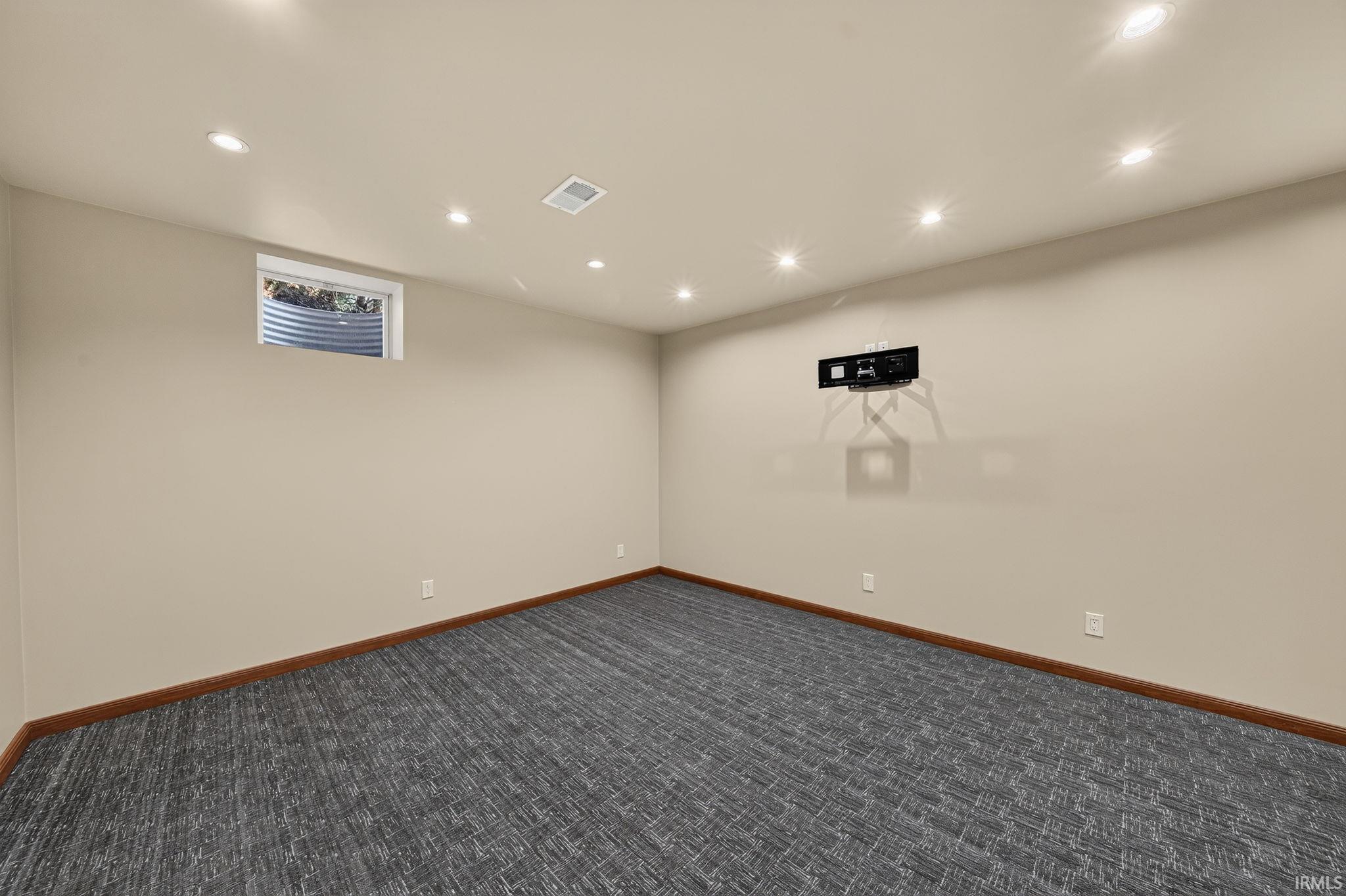 52752 Willow Bend Drive Granger IN 46530