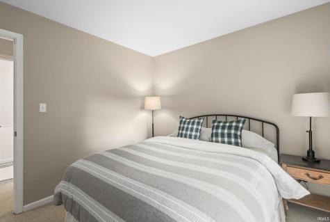4342 Field Gate Drive South Bend IN 46628