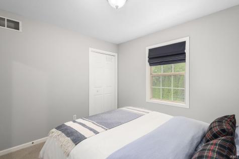 4342 Field Gate Drive South Bend IN 46628