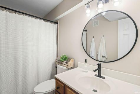 4342 Field Gate Drive South Bend IN 46628