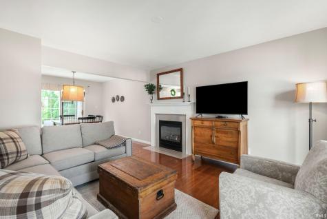 4342 Field Gate Drive South Bend IN 46628