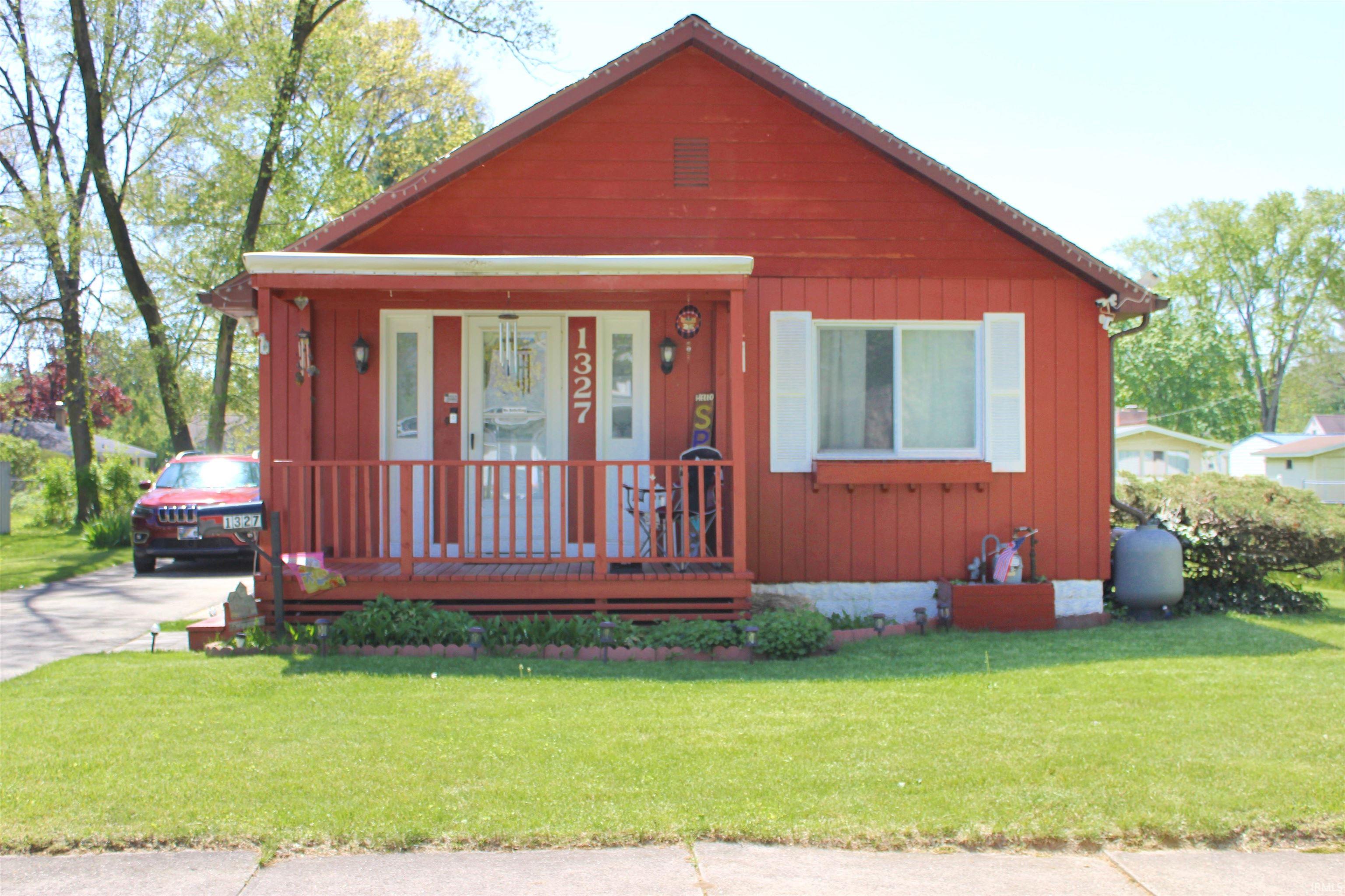 1327 Mcpherson Street Elkhart IN 46514