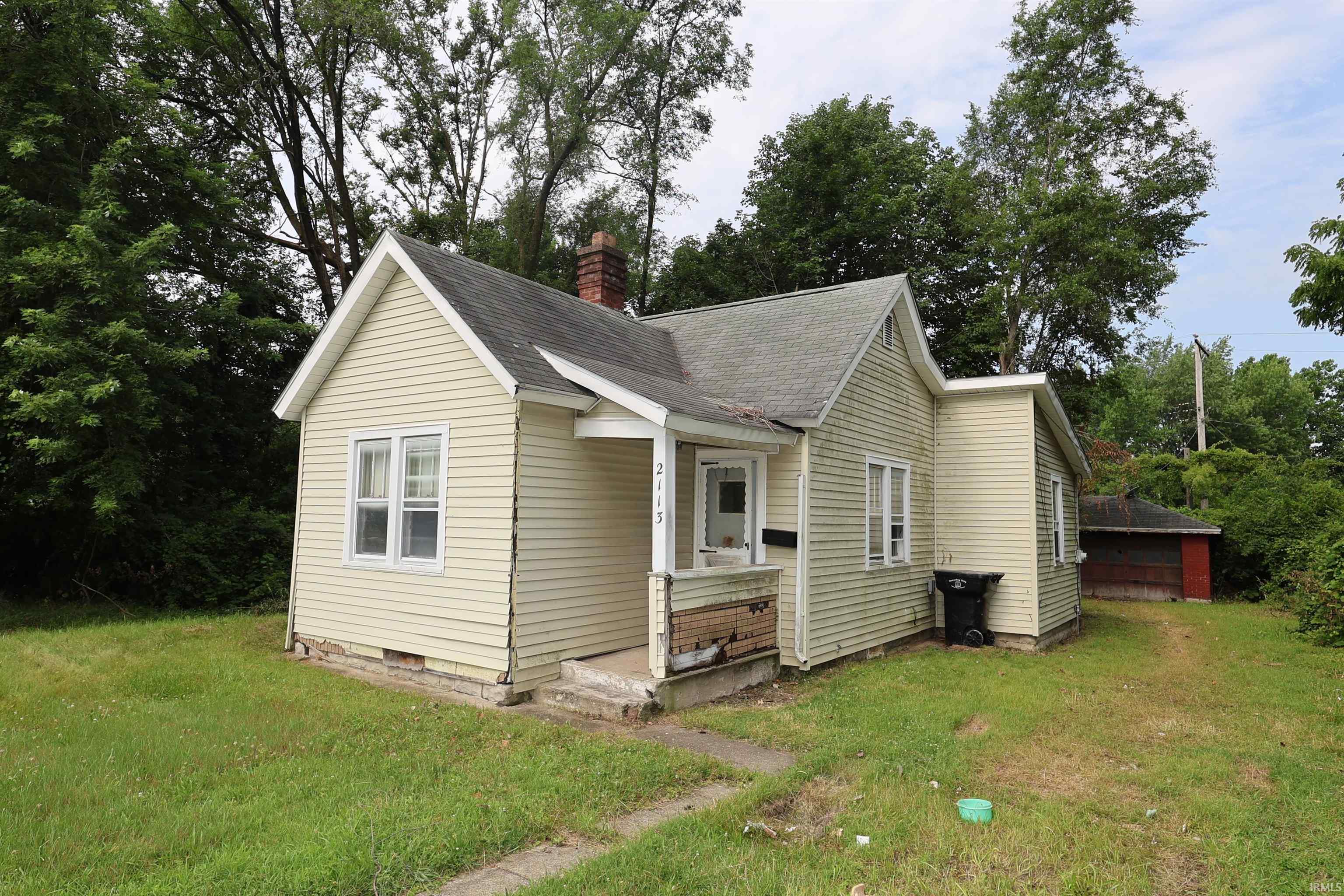 2113 Douglas Street South Bend IN 46613