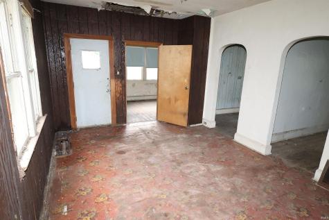 2113 Douglas Street South Bend IN 46613