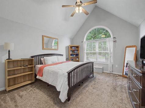 8737 Clear Creek Drive Evansville IN 47711