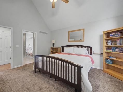 8737 Clear Creek Drive Evansville IN 47711