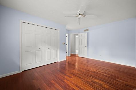 18980 Cedar Mill Court South Bend IN 46637