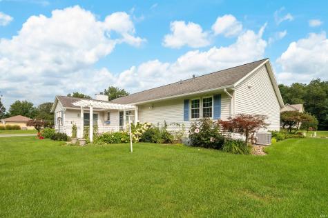 18980 Cedar Mill Court South Bend IN 46637