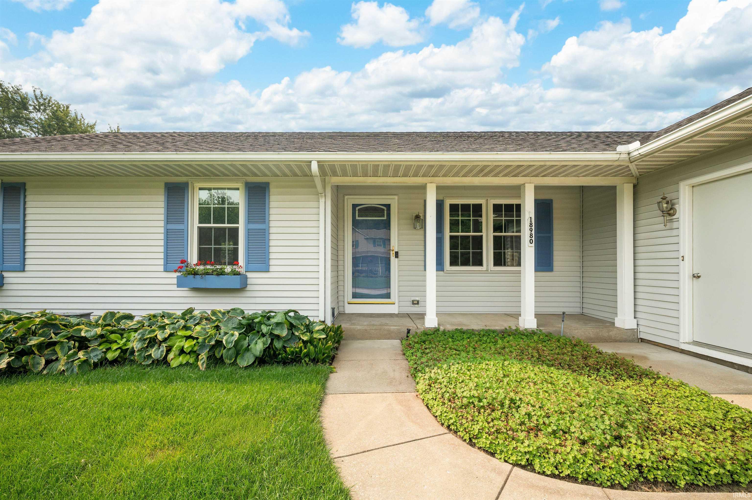 18980 Cedar Mill Court South Bend IN 46637