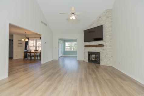 2644 Waterstone Drive Evansville IN 47725