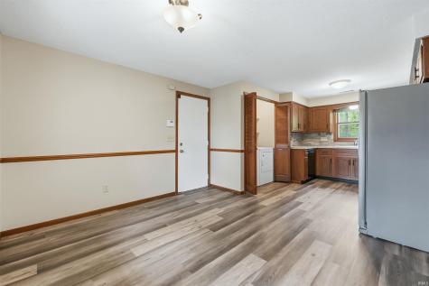 1623 Channel Place Fort Wayne IN 46825