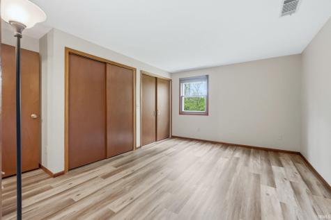 1623 Channel Place Fort Wayne IN 46825