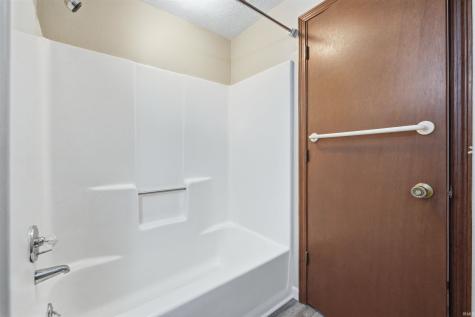 1623 Channel Place Fort Wayne IN 46825