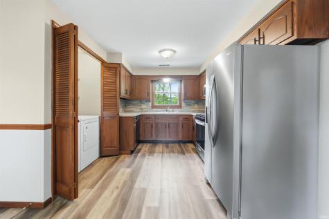 1623 Channel Place Fort Wayne IN 46825