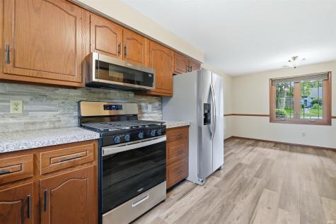 1623 Channel Place Fort Wayne IN 46825