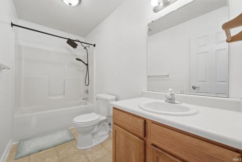 12819 Loch Dhu Lane Fort Wayne IN 46814