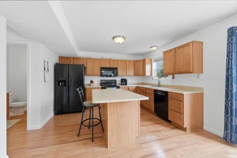 12819 Loch Dhu Lane Fort Wayne IN 46814