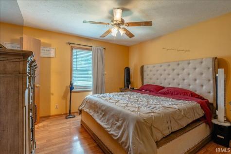 3000 Fox Hollow Court Evansville IN 47715