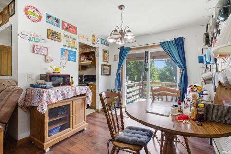 855 S 8th Street Upland IN 46989
