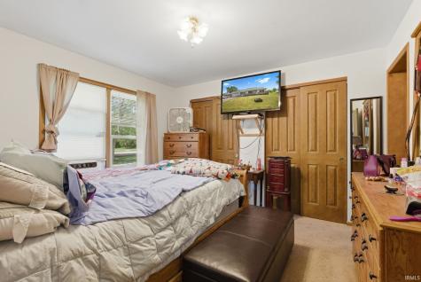 855 S 8th Street Upland IN 46989