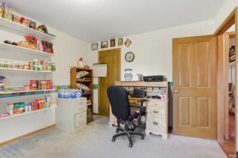 855 S 8th Street Upland IN 46989