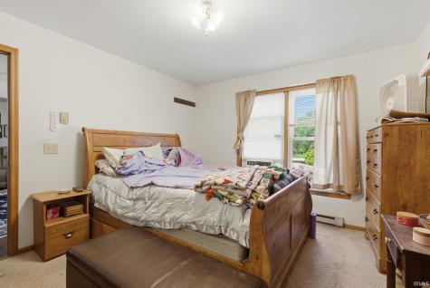 855 S 8th Street Upland IN 46989