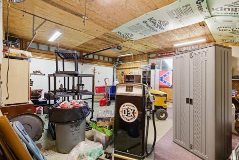 855 S 8th Street Upland IN 46989