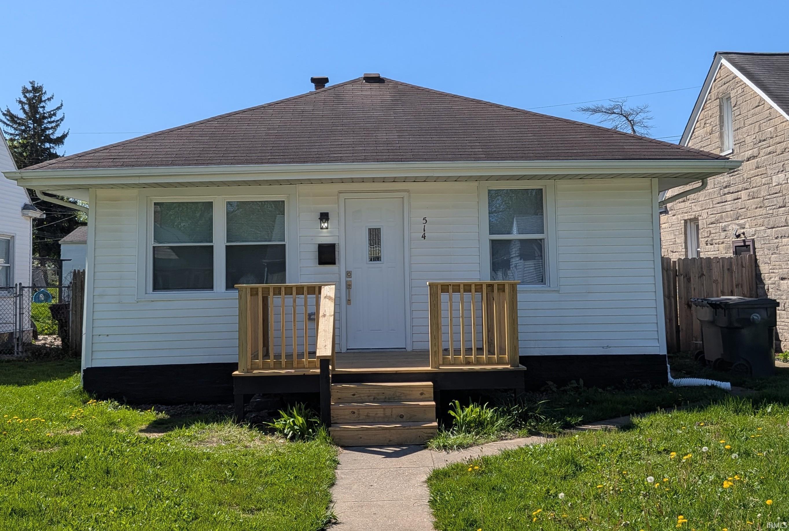 514 E Fairview Avenue South Bend IN 46614