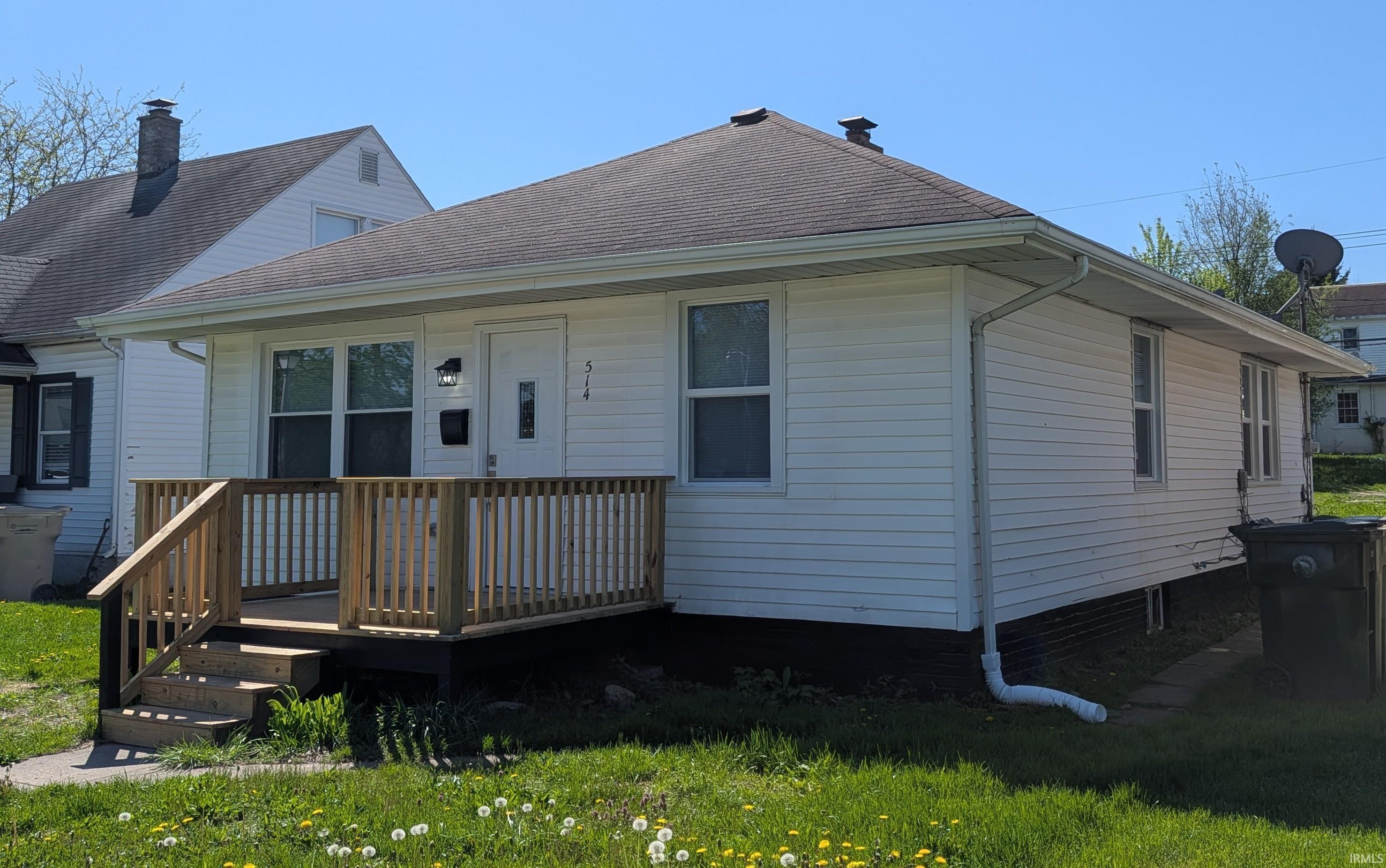 514 E Fairview Avenue South Bend IN 46614