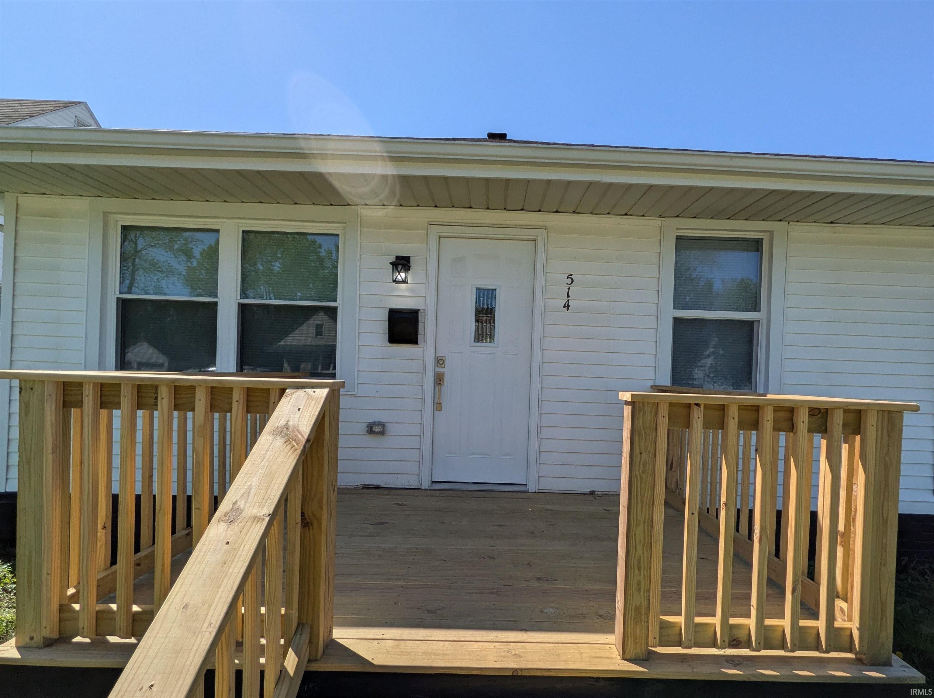 514 E Fairview Avenue South Bend IN 46614