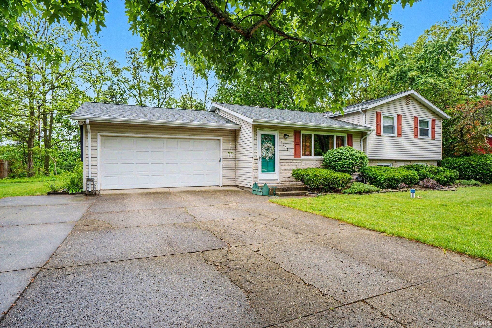 52685 Bamford Drive South Bend IN 46637
