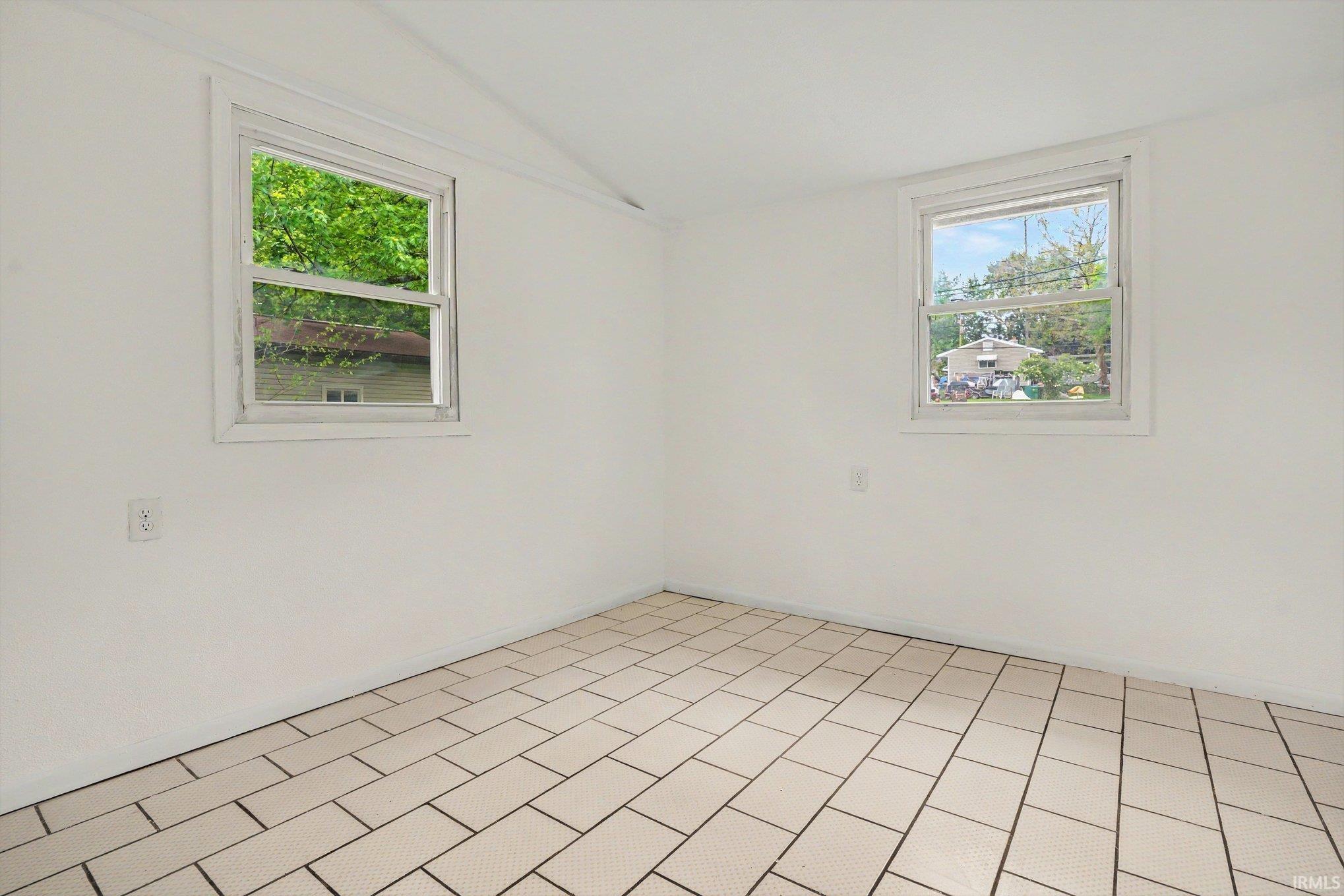 53219 Peggy Avenue South Bend IN 46635