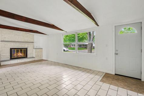 53219 Peggy Avenue South Bend IN 46635