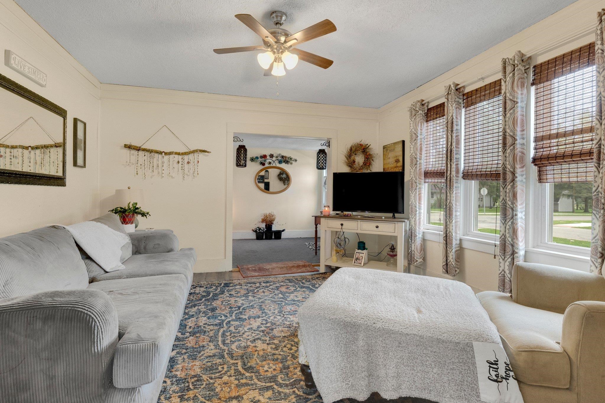 1605 E Clark Street Warsaw IN 46580