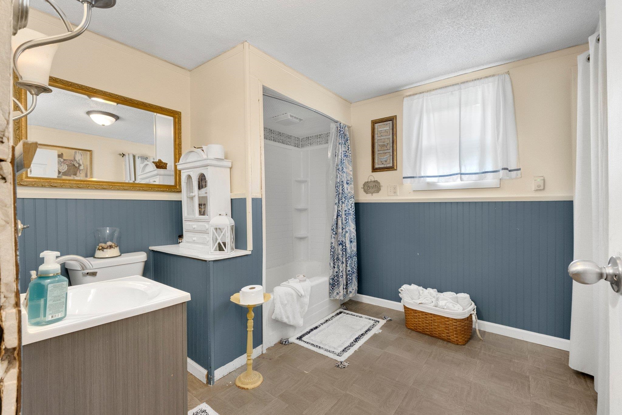 1605 E Clark Street Warsaw IN 46580