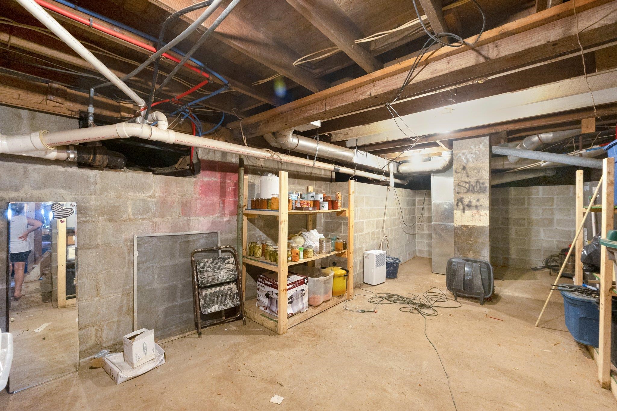 1605 E Clark Street Warsaw IN 46580