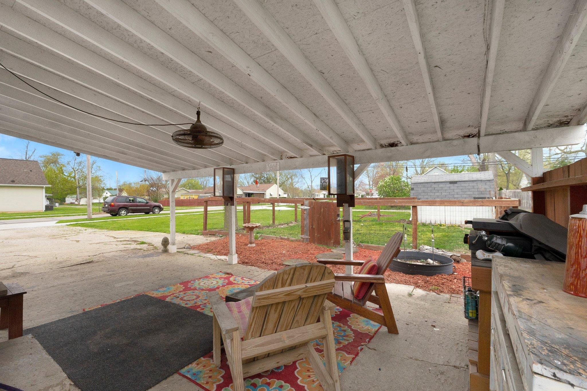1605 E Clark Street Warsaw IN 46580